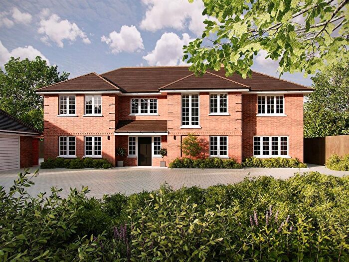 4 Bedroom Property For Sale In Wheatfield Road, Harpenden, AL5