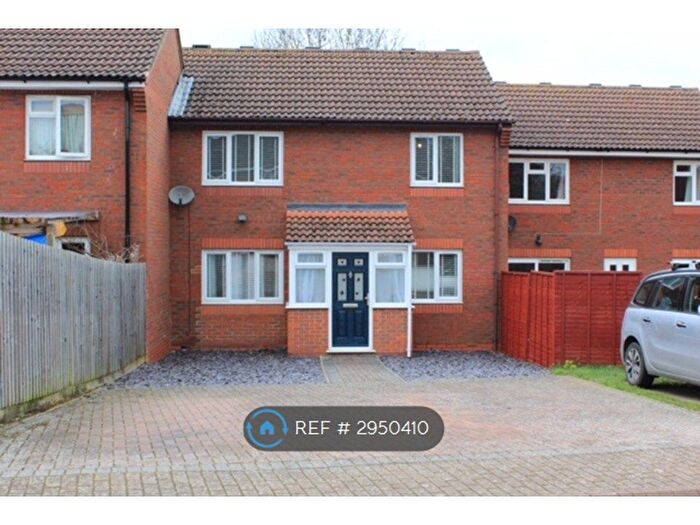 3 Bedroom Terraced House To Rent In Roxwell Path, Aylesbury, HP20