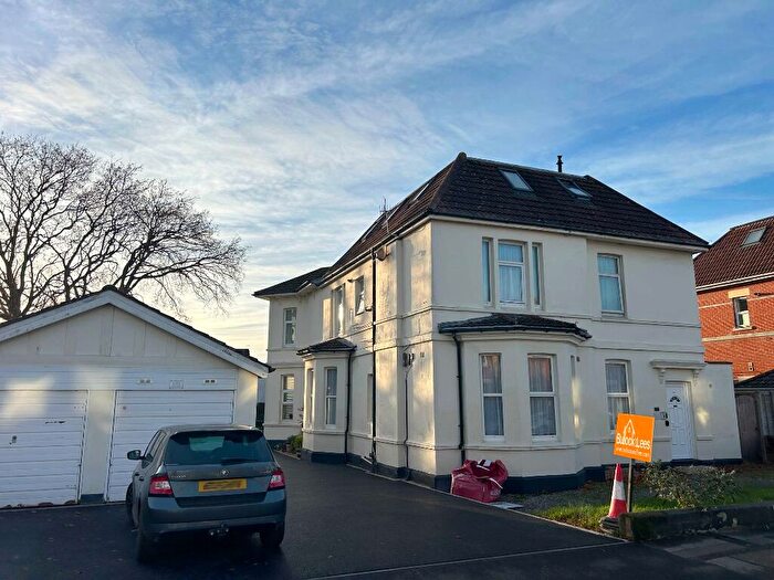 2 Bedroom Flat For Sale In Hamilton Road, Bournemouth, Dorset, BH1