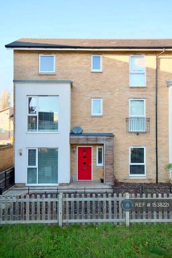 4 Bedroom End Of Terrace House To Rent In Tanyard Place, Harlow, CM20