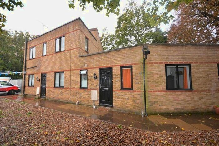 1 Bedroom Flat To Rent In Riverbank Court, Shrublands Close, CM2