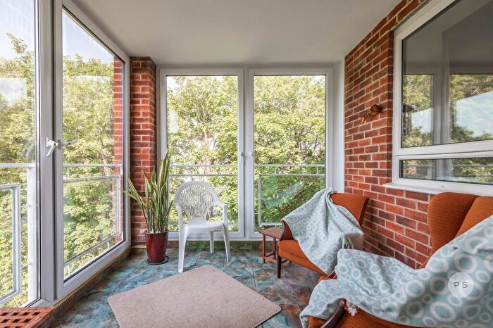 3 Bedroom Apartment For Sale In St James Court, The Avenue, Branksome Park, BH13