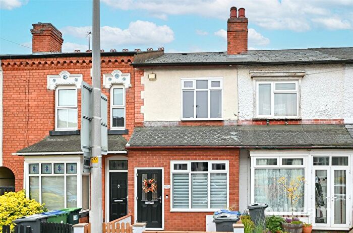3 Bedroom Terraced House For Sale In Park Road, Bearwood, West Midlands, B67