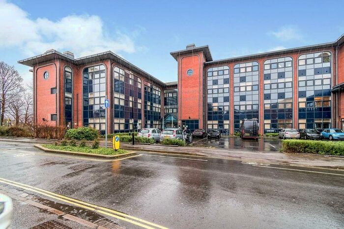 1 Bedroom Flat To Rent In Millbrook Road East, Southampton, Hampshire, SO15