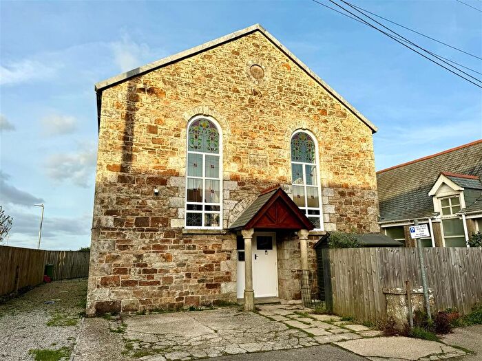 3 Bedroom Flat To Rent In Holywell Road, Cubert, Newquay, TR8