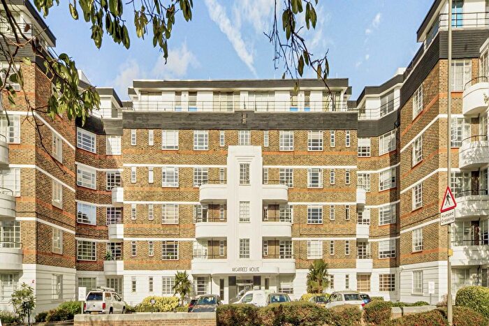 2 Bedroom Flat To Rent In Nightingale Lane, Clapham South, SW12