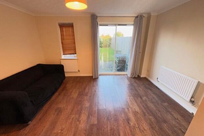 2 Bedroom Terraced House To Rent In Clos Avro Cardiff, CF24