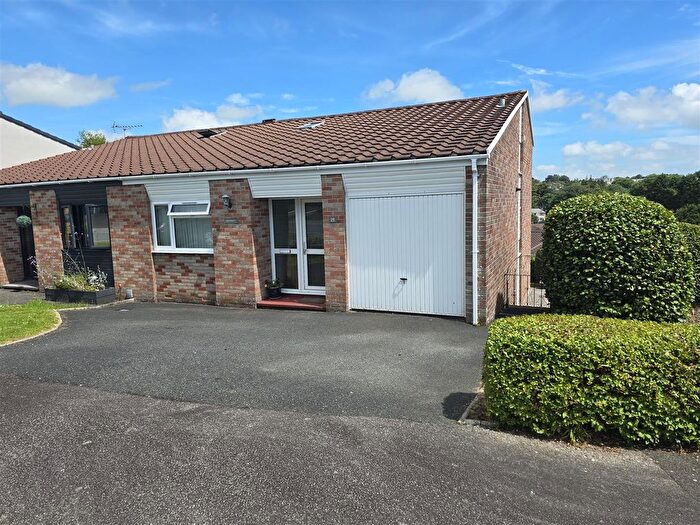 4 Bedroom Semi Detached House For Sale In Highfield Park Road, Launceston, PL15