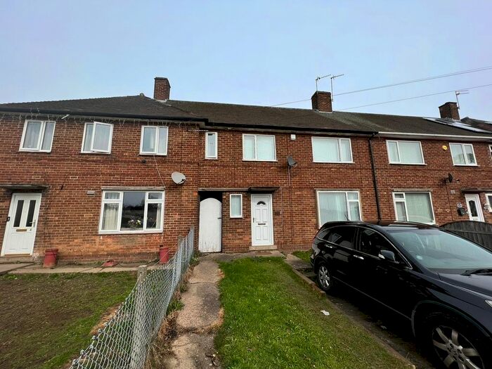 3 Bedroom Semi-Detached House To Rent In Hanslope Crescent, Nottingham, NG8