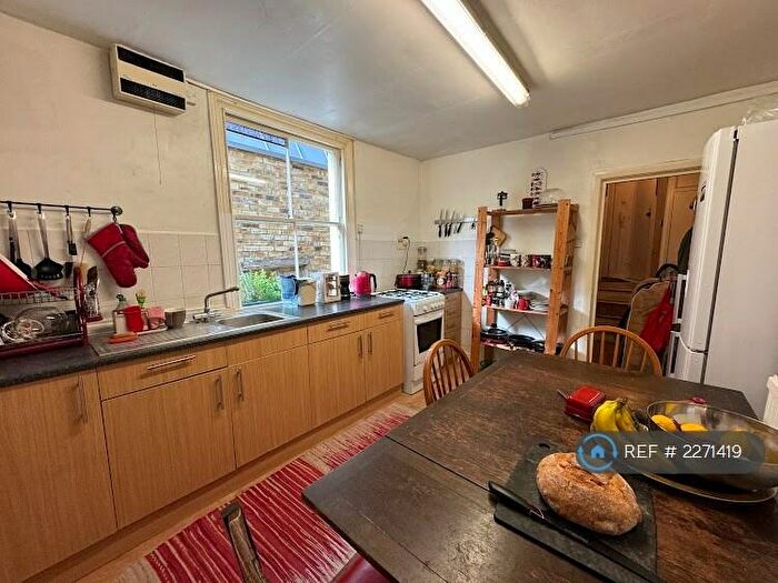1 Bedroom Flat To Rent In London, London, N16