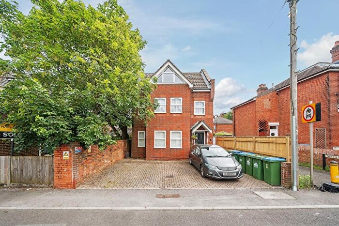 1 Bedroom Flat To Rent In Inkerman Road Gold Sub, Woolston, Southampton, Hampshire, SO19