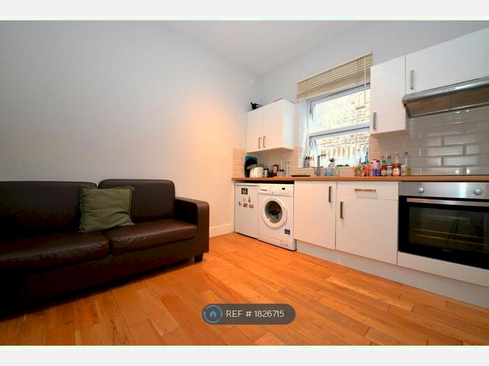 1 Bedroom Flat To Rent In Clarence Road, London, N22