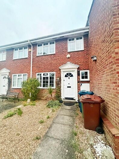 3 Bedroom Terraced House To Rent In Willows Close, Pinner, Middlesex, HA5