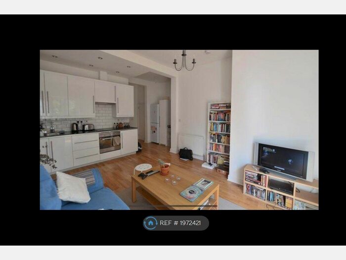 2 Bedroom Flat To Rent In Downs Rd, London, E5