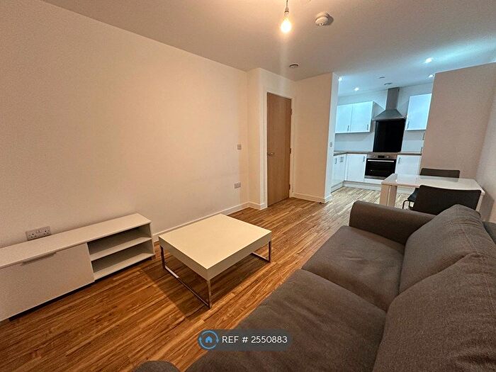 1 Bedroom Flat To Rent In Michigan Point Tower B, Salford, M50