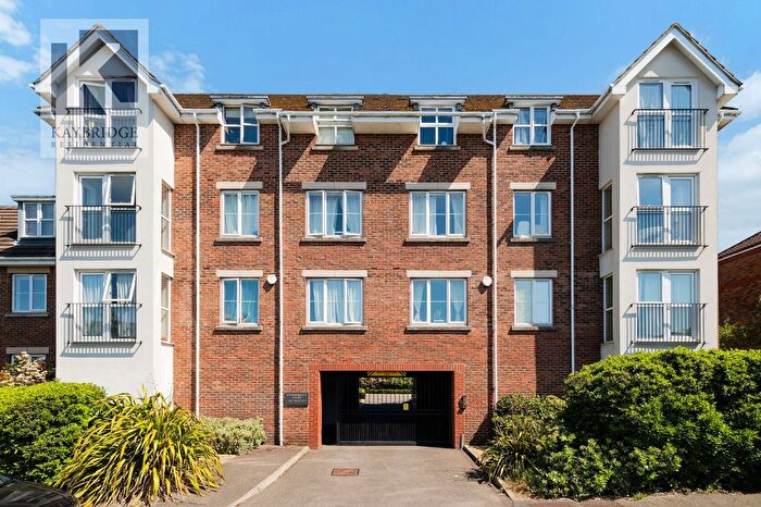 2 Bedroom Flat To Rent In Kingston Road, Epsom, KT19