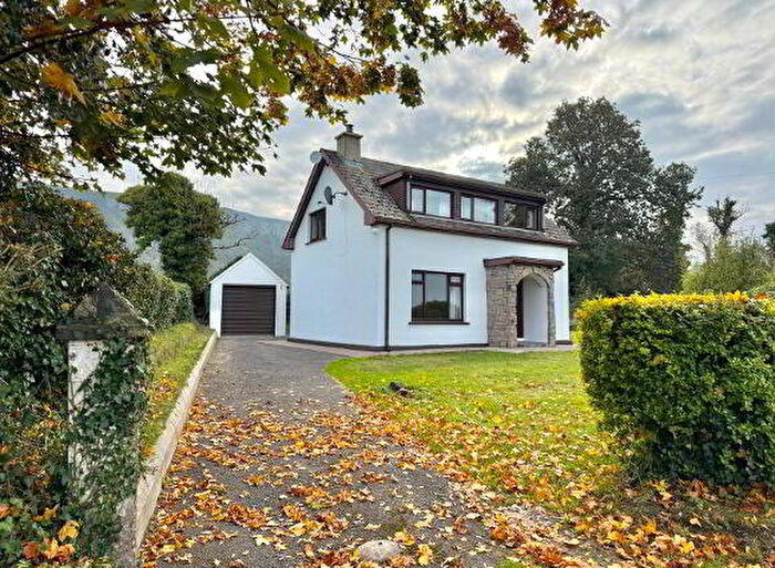 3 Bedroom Detached House For Sale In Loughshore Road, Belleek, BT93