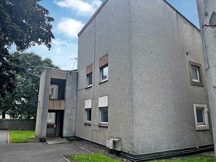 2 Bedroom Flat To Rent In Kings Court, Ayr, KA8