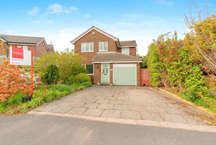 4 Bedroom Detached House For Sale In Lindsay Park, Burnley, Lancashire, BB10