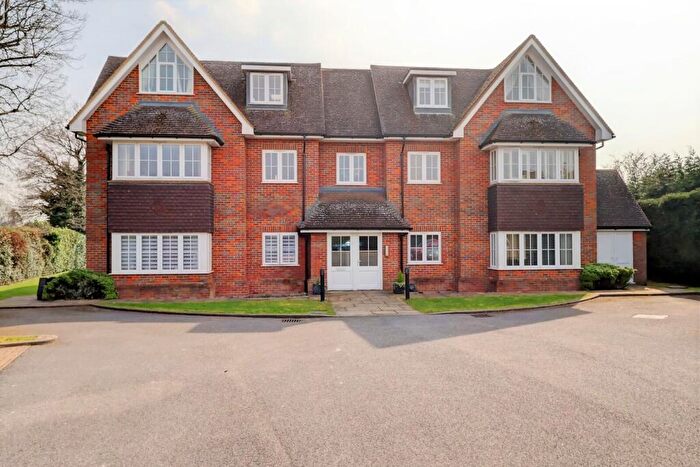 2 Bedroom Apartment For Sale In Long Acre, Holmer Green, High Wycombe, Buckinghamshire, HP15