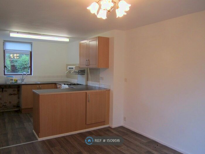 3 Bedroom Terraced House To Rent In The Clough, Runcorn, WA7