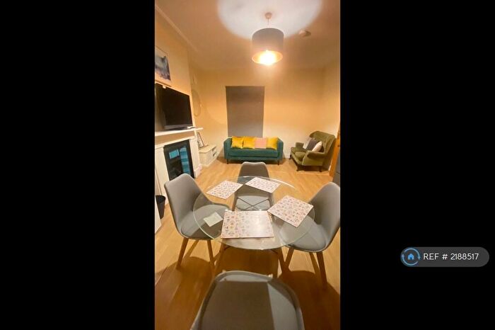 2 Bedroom Flat To Rent In Darnley Street, Gravesend, DA11