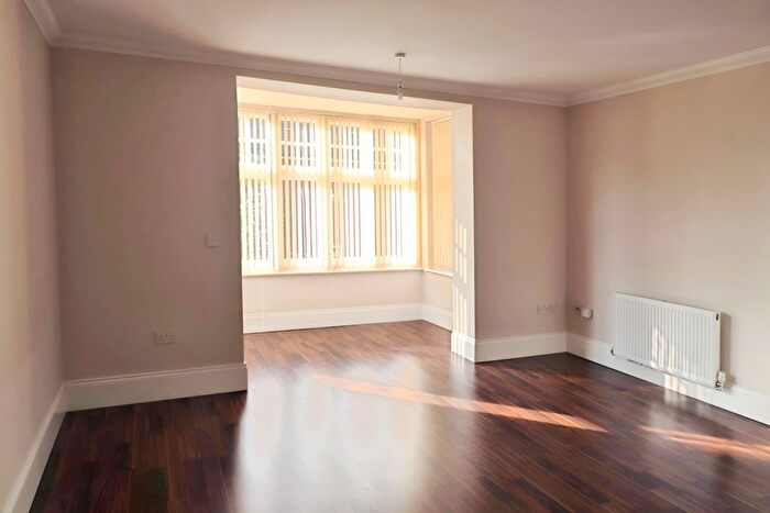 2 Bedroom Flat To Rent In Burnham House, Elms Road, Knighton, Leicester, LE2