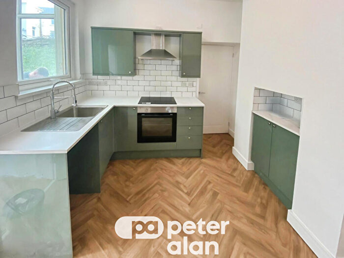 3 Bedroom End Of Terrace House To Rent In Violet Street, CF44