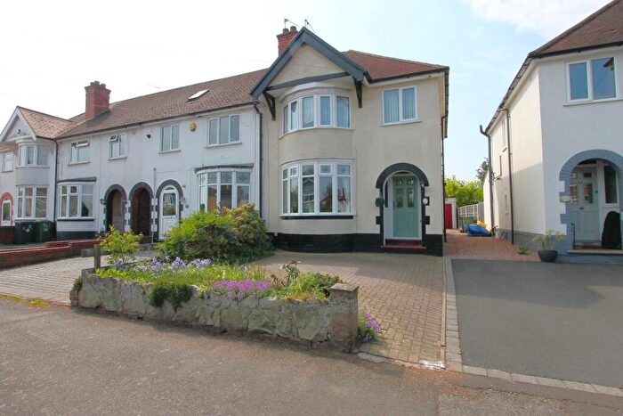 3 Bedroom End Of Terrace House For Sale In Baldwin Road, Kidderminster, DY10