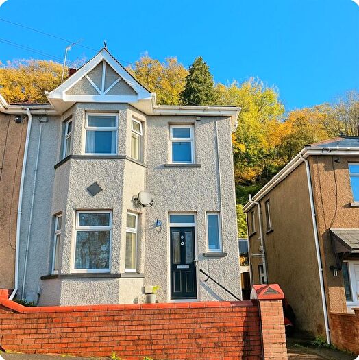 3 Bedroom Semi Detached House For Sale In Herbert Avenue, Risca, NP11