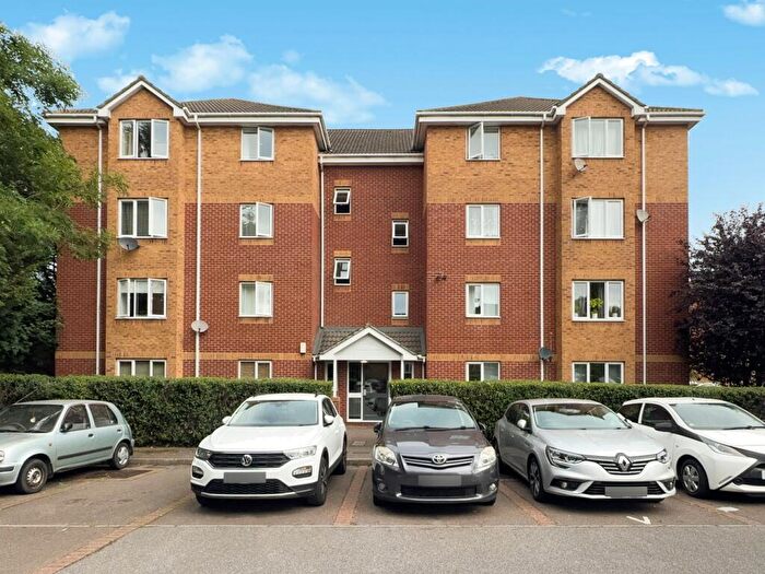 1 Bedroom Flat For Sale In Franklin Way, Croydon, CR0