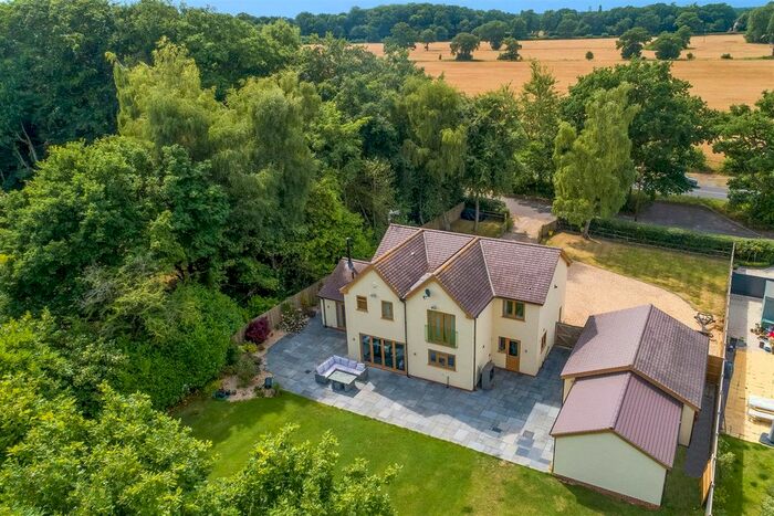 4 Bedroom Detached House For Sale In Haseley, Warwick, Warwickshire, CV35