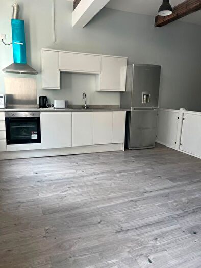 1 Bedroom Flat To Rent In Chancery Lane, Huddersfield, HD1