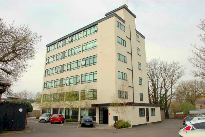 2 Bedroom Apartment To Rent In Springfield Road, Chelmsford, CM2