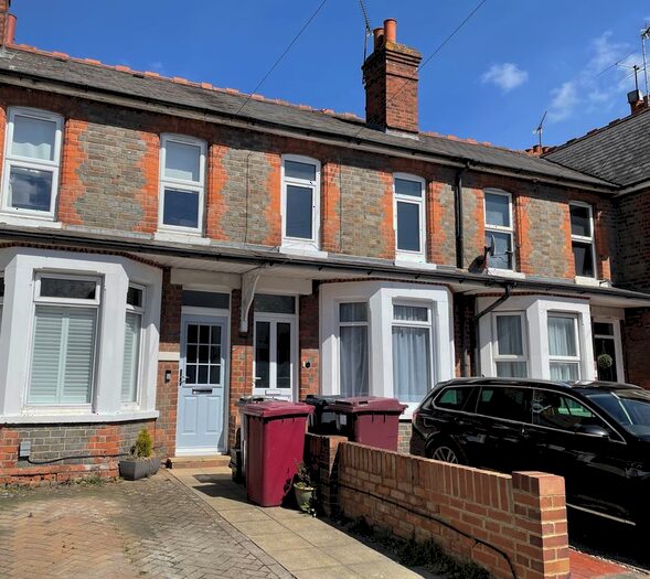2 Bedroom End Of Terrace House To Rent In Gosbrook Road, Caversham, Reading, RG4