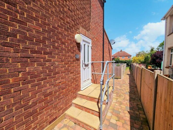 2 Bedroom Apartment To Rent In Darlington Drive, Minster On Sea, Sheerness, ME12