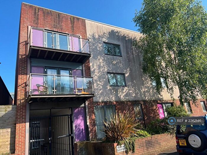 2 Bedroom Flat To Rent In Argyle Court, St. Pauls, Bristol, BS2