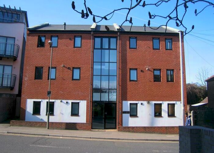 1 Bedroom Apartment To Rent In Gateway House, Walnut Tree Close, Friary And St Nicolas, GU1