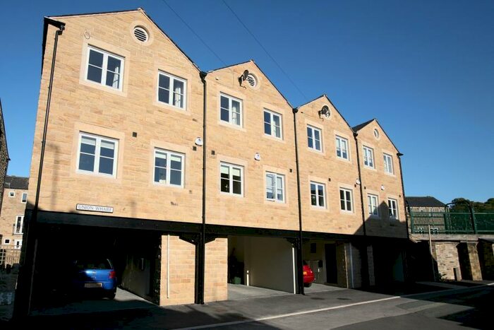 3 Bedroom Town House To Rent In Union Wharf, Skipton, BD23