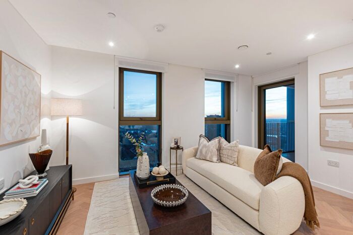 1 Bedroom Flat For Sale In One Thames Quay, Canary Wharf, E14