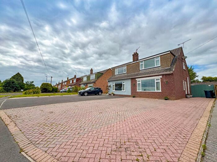 3 Bedroom Semi-Detached House For Sale In Foxcroft Drive, Wimborne, BH21