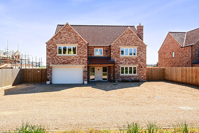 5 Bedroom Detached House For Sale In Walnut Road, Walpole St. Peter, PE14