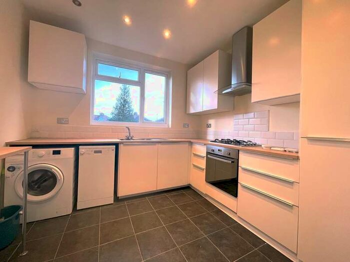 2 Bedroom Maisonette Flat To Rent In Imperial Close, Harrow, HA2