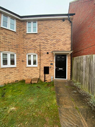 2 Bedroom Flat To Rent In Dewar Close, Corby, NN17