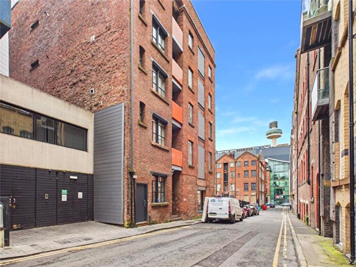 1 Bedroom Apartment For Sale In Preston Street, Liverpool, Merseyside, L1