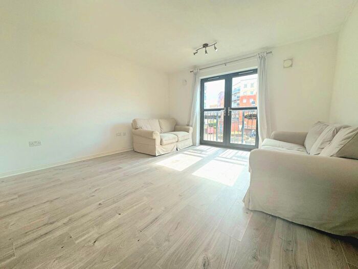 1 Bedroom Flat To Rent In Grant Road, Harrow, HA3