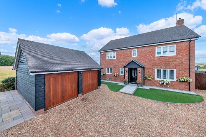 5 Bedroom Detached House For Sale In Bedford Road, Stagsden, Bedford, MK43