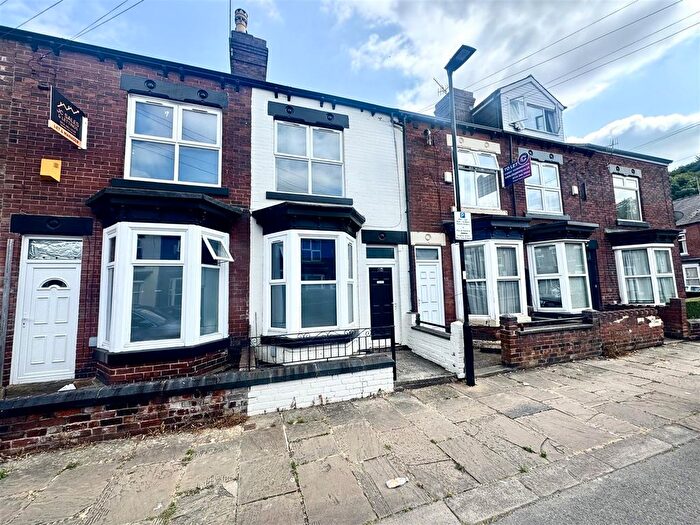 3 Bedroom Terraced House To Rent In Harefield Road, Sheffield, S11