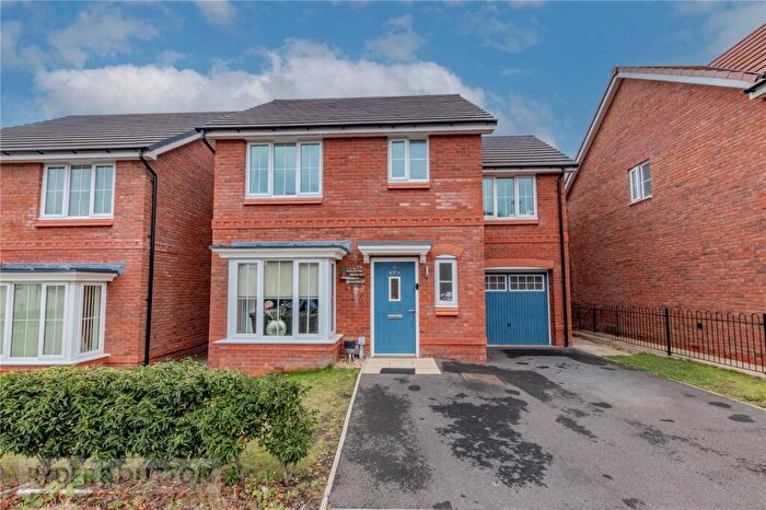 4 Bedroom Detached House For Sale In Green Pastures Way, Chadderton, Oldham, Greater Manchester, OL9