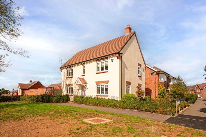 3 Bedroom Detached House For Sale In Bloxham Way, Radford Semele, Leamington Spa, Warwickshire, CV31
